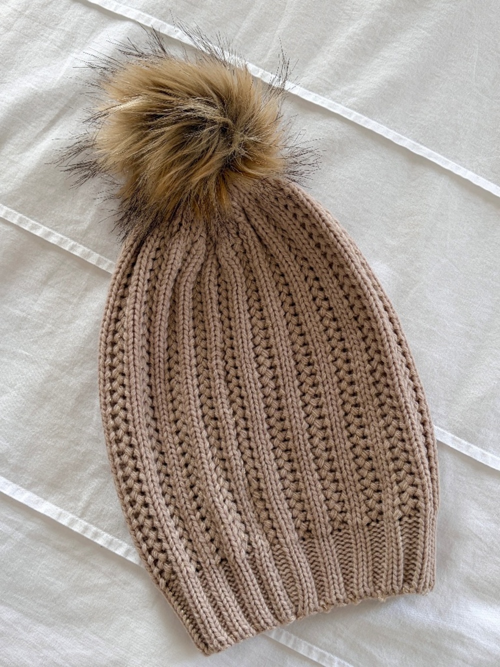 Merona Beige Blush Knitted Winter Hat Pom Gold